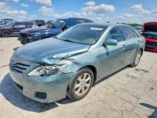 TOYOTA CAMRY 2011
