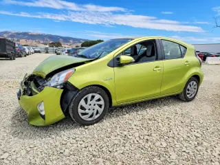 TOYOTA PRIUS C 2015