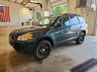 TOYOTA RAV4 2009