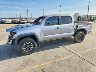 TOYOTA TACOMA 2017