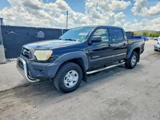 TOYOTA TACOMA 2015