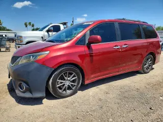 TOYOTA SIENNA 2017