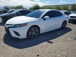 TOYOTA CAMRY 2018