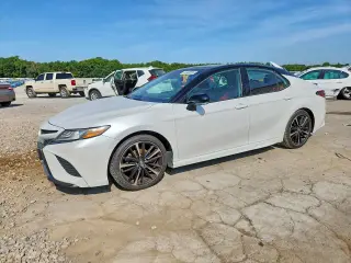 TOYOTA CAMRY 2019