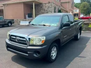 TOYOTA TACOMA 2010