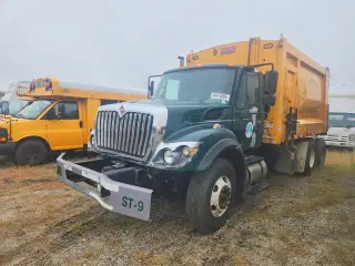 INTERNATIONAL 7400 2016