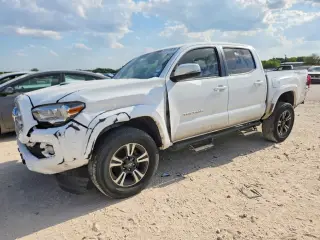 TOYOTA TACOMA 2017