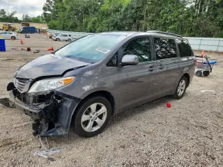 TOYOTA SIENNA 2017