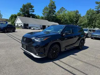 TOYOTA HIGHLANDER 2023