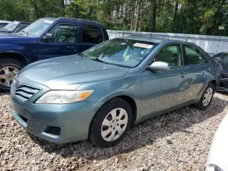 TOYOTA CAMRY 2011