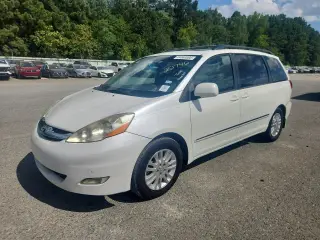 TOYOTA SIENNA 2009