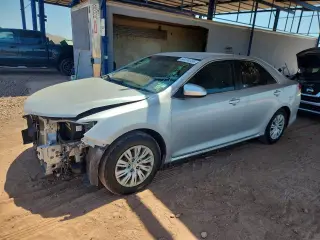TOYOTA CAMRY 2014