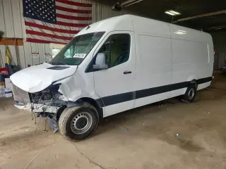 MERCEDES-BENZ SPRINTER 2023
